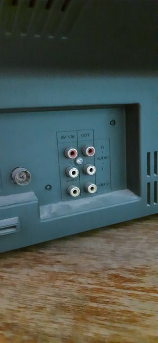 Телевізор Sharp 21L-FG1SF