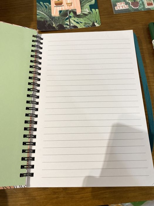 Set caderno, marcadores, autocolantes e canetas SELVA