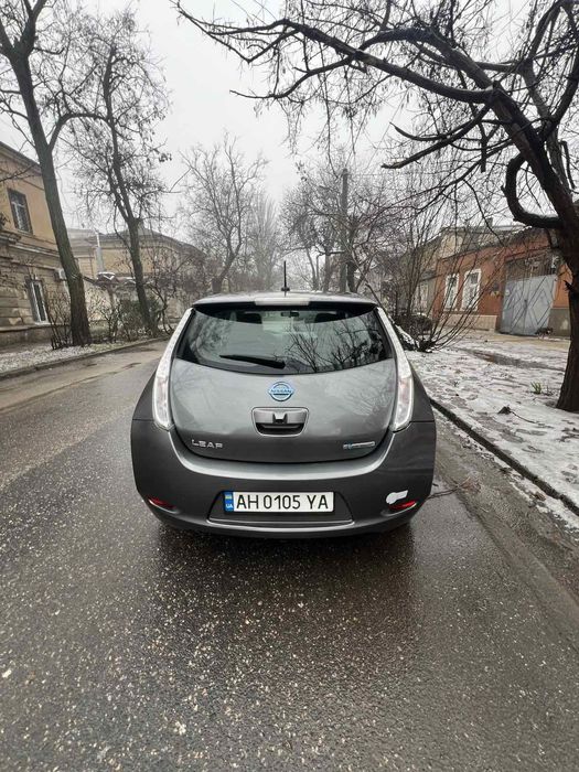 Продам Nissan Leaf 40квт