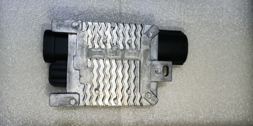 Регулятор обортів вентилятора охолодження (блок управління) 94skv802