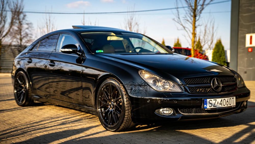 Mercedes-Benz CLS Mercedes CLS500 2005r