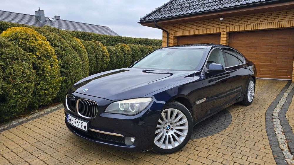 BMW Seria 7 F01 740d x-Drive Bezwypadek/ Szyberdach / Head-Up / Wentyle / Komforty