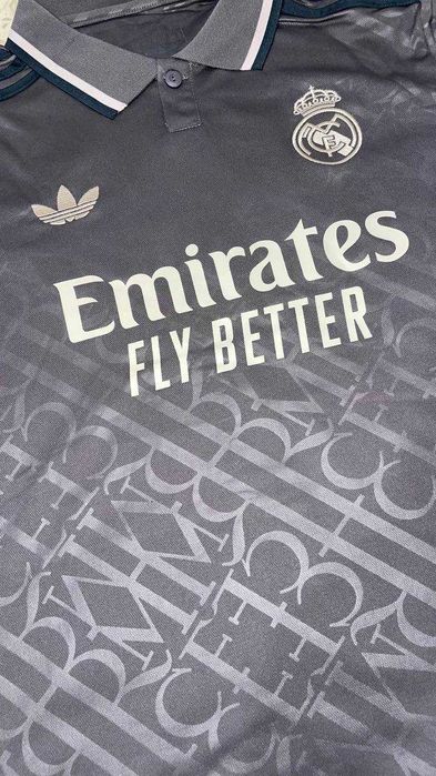 Camisola Real Madrid III 3 M
