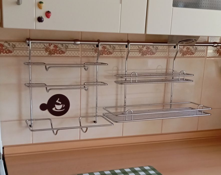 Ładne kuchenne półeczki