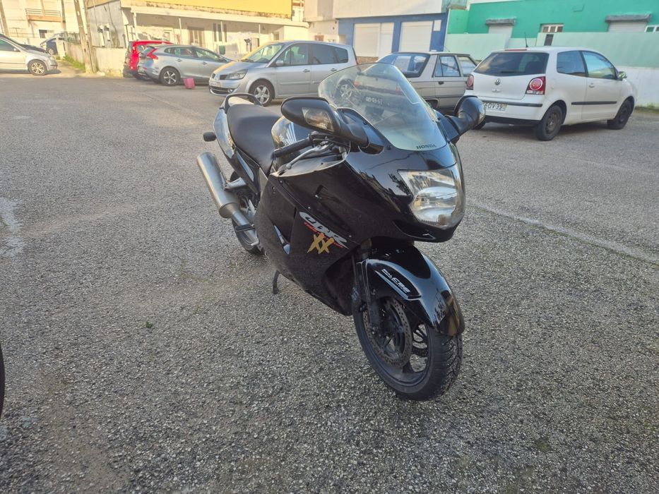 Cbr1100 xx vendo o troco
