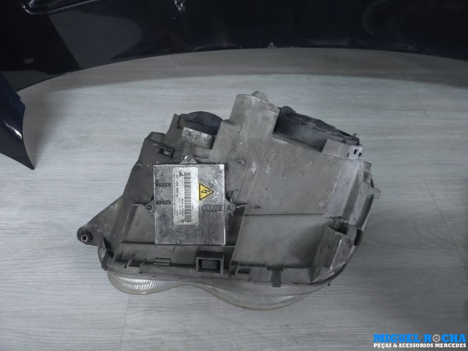 Frente completa com farois Xenon Mercedes Classe C W203
