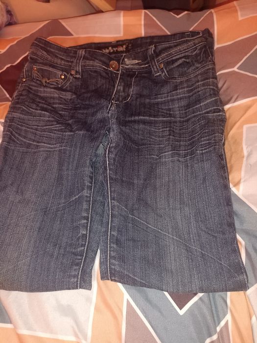 Ubrania do sprzedania