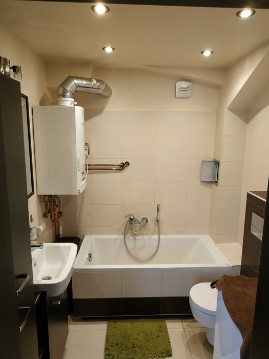 Mieszkanie z dużym balkonem – ul. płk. Hynka, szybki Internet