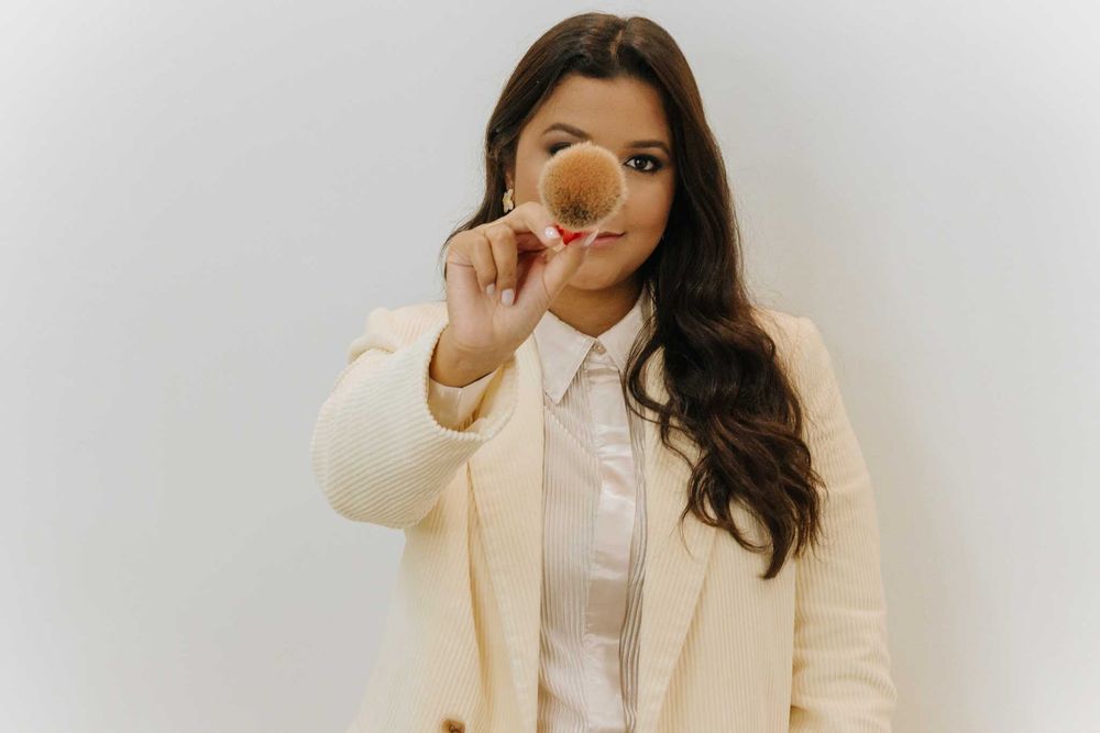 Fotografa/editora de fotos e vídeos