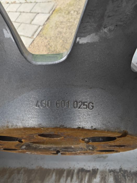 Sprzedam felgi Audi A6/S6 4g0601025g