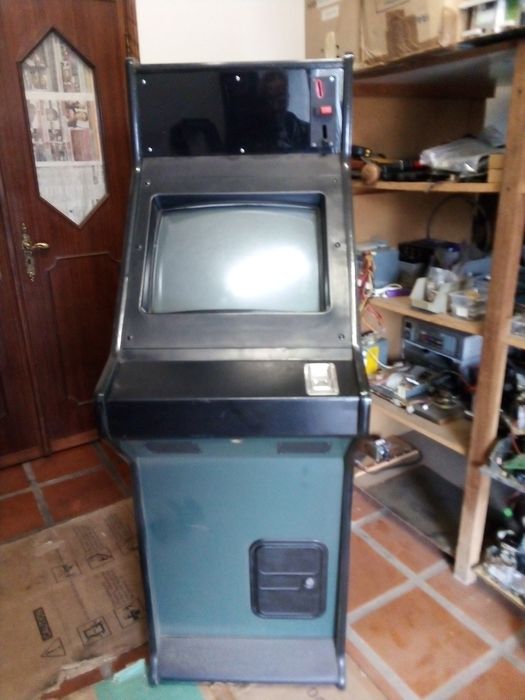 Máquina Diversão Mega Touch. Pronta a jogar