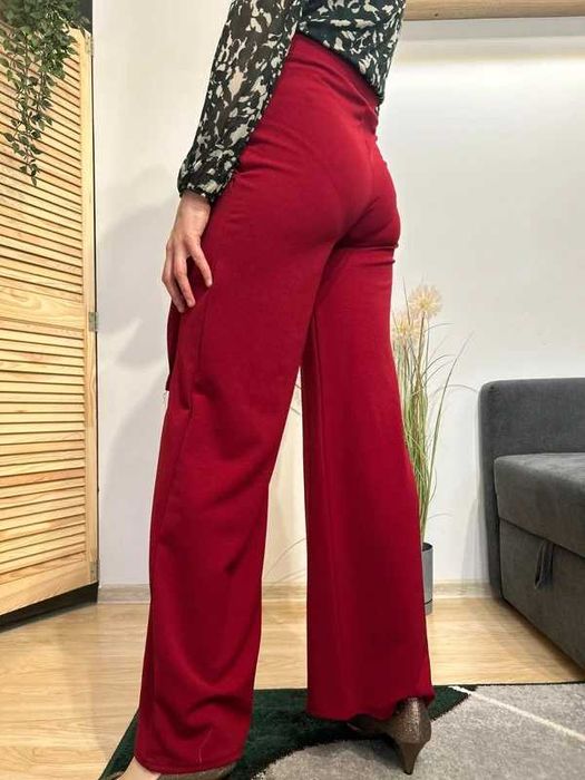 Burgundowe damskie spodnie z szeroką nogawką rozmiar 36