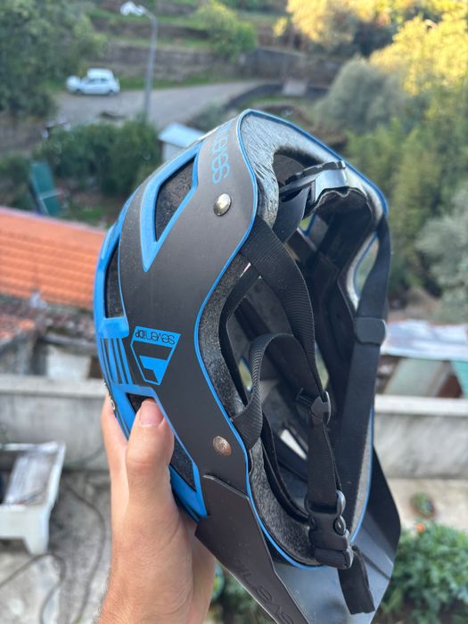 Capacete de bicicleta