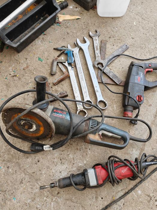 Szlifierka Bosch gws 26-230 młotowiertarka frezarka Milwaukee tarcze do metalu