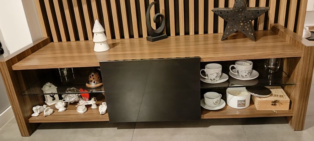 Szafka rtv  dobry stan