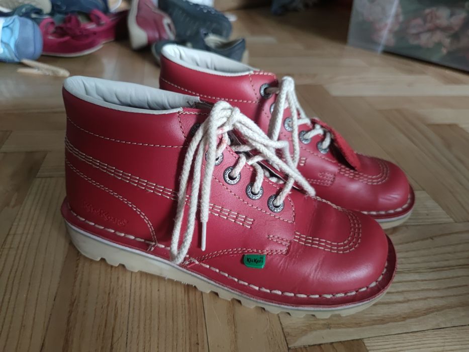 Czerwone buty za kostkę kickers skórzane 38