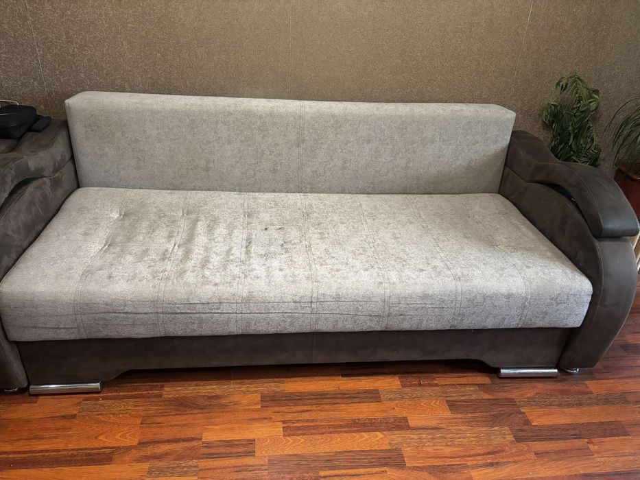 Продам диван и стенку
