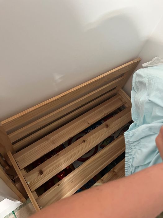 Cama, secretária