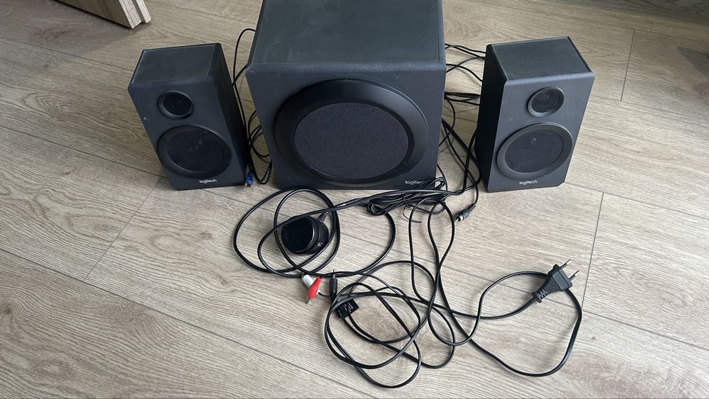 Logitech Z333 – zestaw głośników 2.1