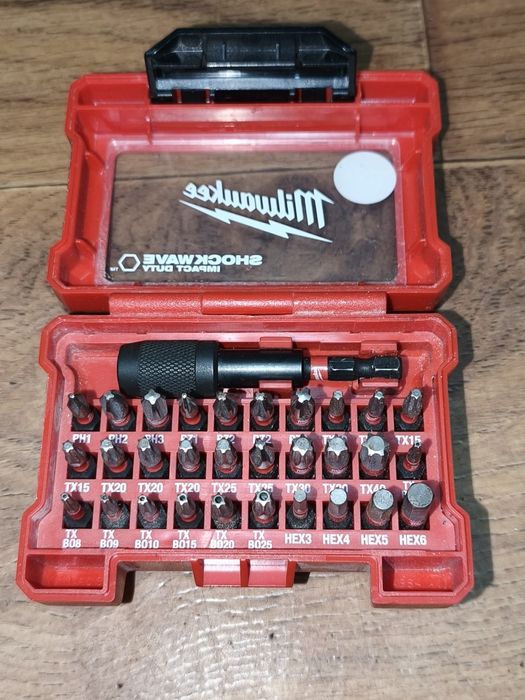 Bity Milwaukee 32pcs