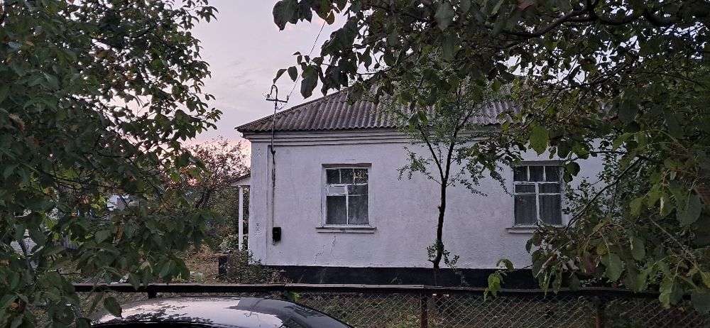 Продаж будинку смт вапнярка