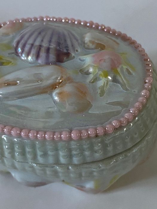 Caixinha porcelana antiga