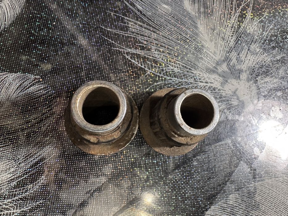 Втулки маятника mercedes w123 w 124 / маятник рульових тяг