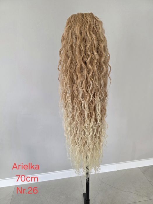 Kucyk doczepiany Arielka 70cm. Kolor: Ciepły Blond z jasną końcówką.
