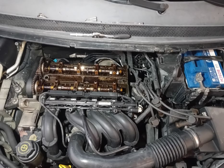 Revisão Automóveis, Disco e Pastilhas ,distribuição, Embreagem.