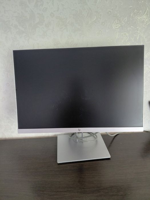 Професійний без рамковий монітор HP  EliteDisplay E243i.