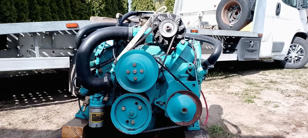 jacht motorowy motorówka silnik OMC Cobra 3,8 V6