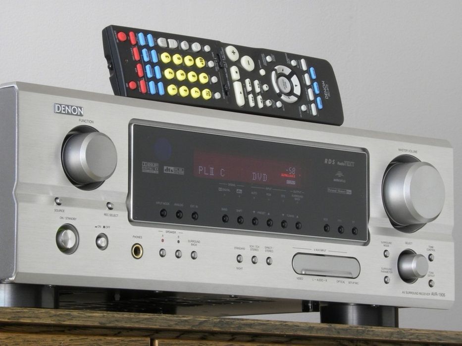 Amplificador denon AVR 1906