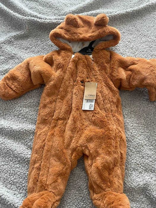 Vou vender uma camisola durante 5 a 7 anos.  calções.  macacão