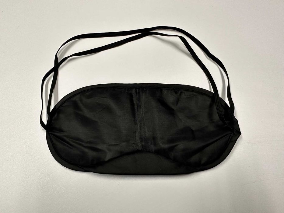 Zestaw do spania: maseczka na oczy + zatyczki do uszu, nowe