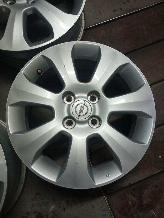 Felgi aluminiowe Opel Agila itp 4x100 5,5j15 et 50 ch 54,1 oryg GM