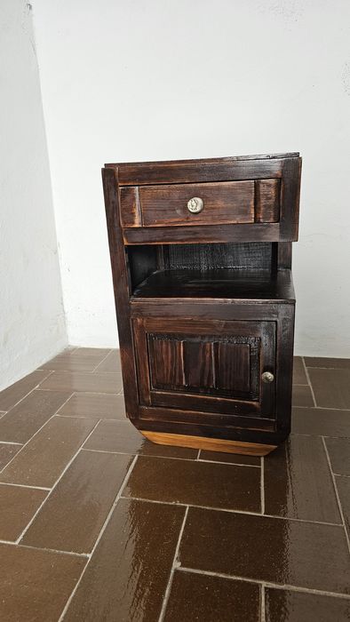 Elegant Rustic Nightstands64285715159937122