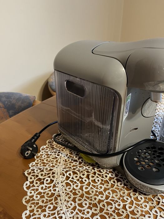 Ekspres do kawy na kapsułki Tassimo