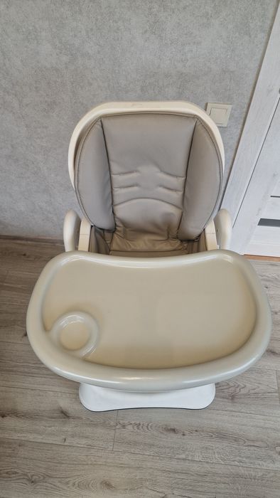 Дитячий стільчик для годування CARRELLO Stella