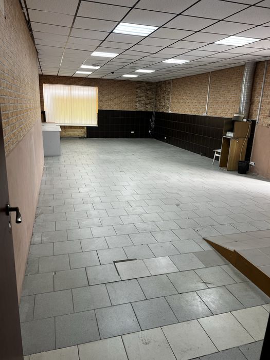 Аренда 100 м 2 на зупинці 9 школа