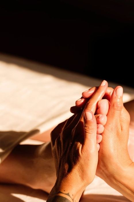 Релакс масаж, антицелулітній масаж, масаж лікуючий, лікувальний масаж.