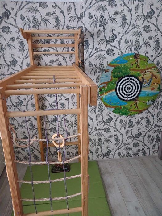 Уголок спортивый