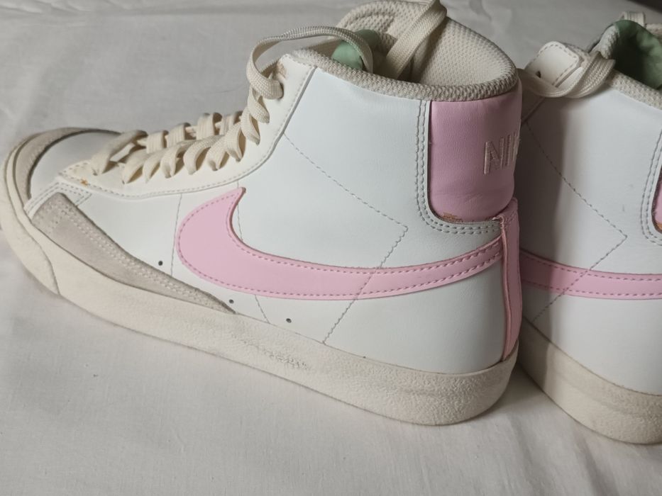 NIKE BLAZER MID '77 Рожеві / Білі. Гарний стан. Найк блейзер