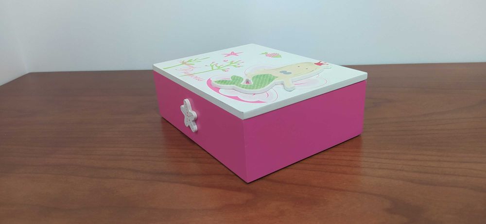 Caixa para acessórios - Menina