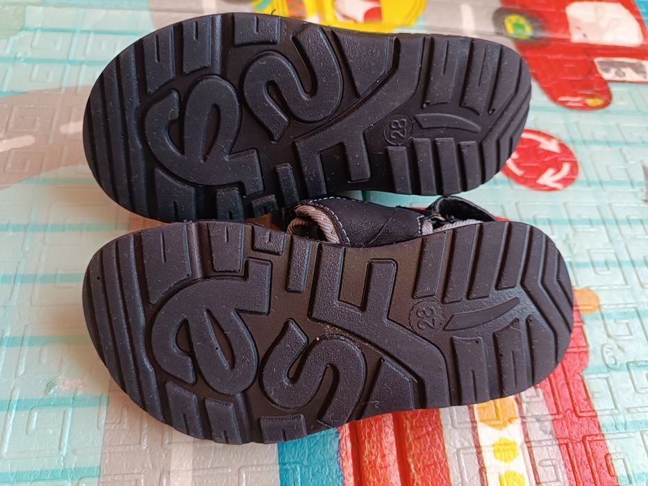 Сандалі 28 розмір