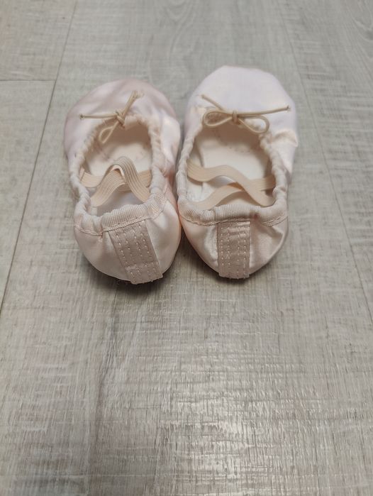 Святкова, нарядна сукня 86-92см і балетки/чешки 24розмір 15 см устілка