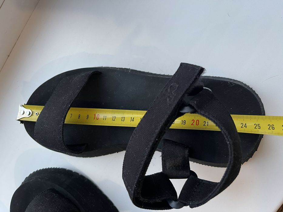 Calvin Klein сандали новые