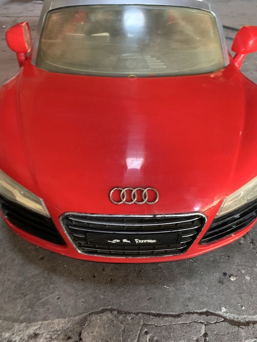 Elektryczny samochodzik dziecięcy audi