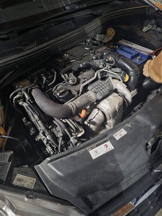 Peugeot 208 1.4 hdi — photo 5