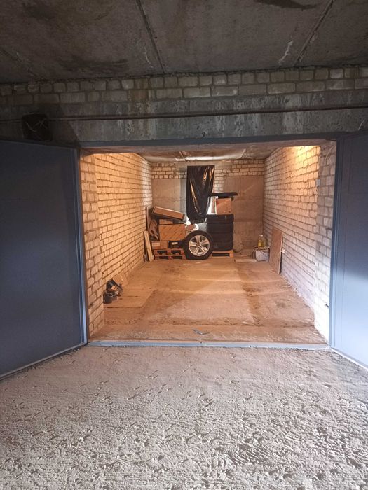 ПРОДАМ  гараж. Харьков, Киевский район, Нижняя Шишковка.