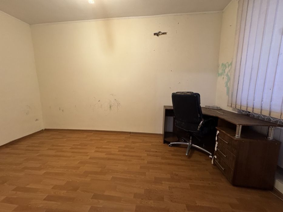 Продам 4 к. квартиру в центре Одессы, возле Соборной площади и Дерибасовской.